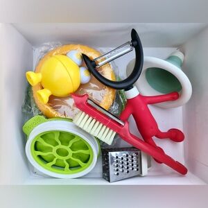 Mix Lot Kitchen Gadgets Fun Fruit Vegetable Saver Peeler Mini Grater Funnel